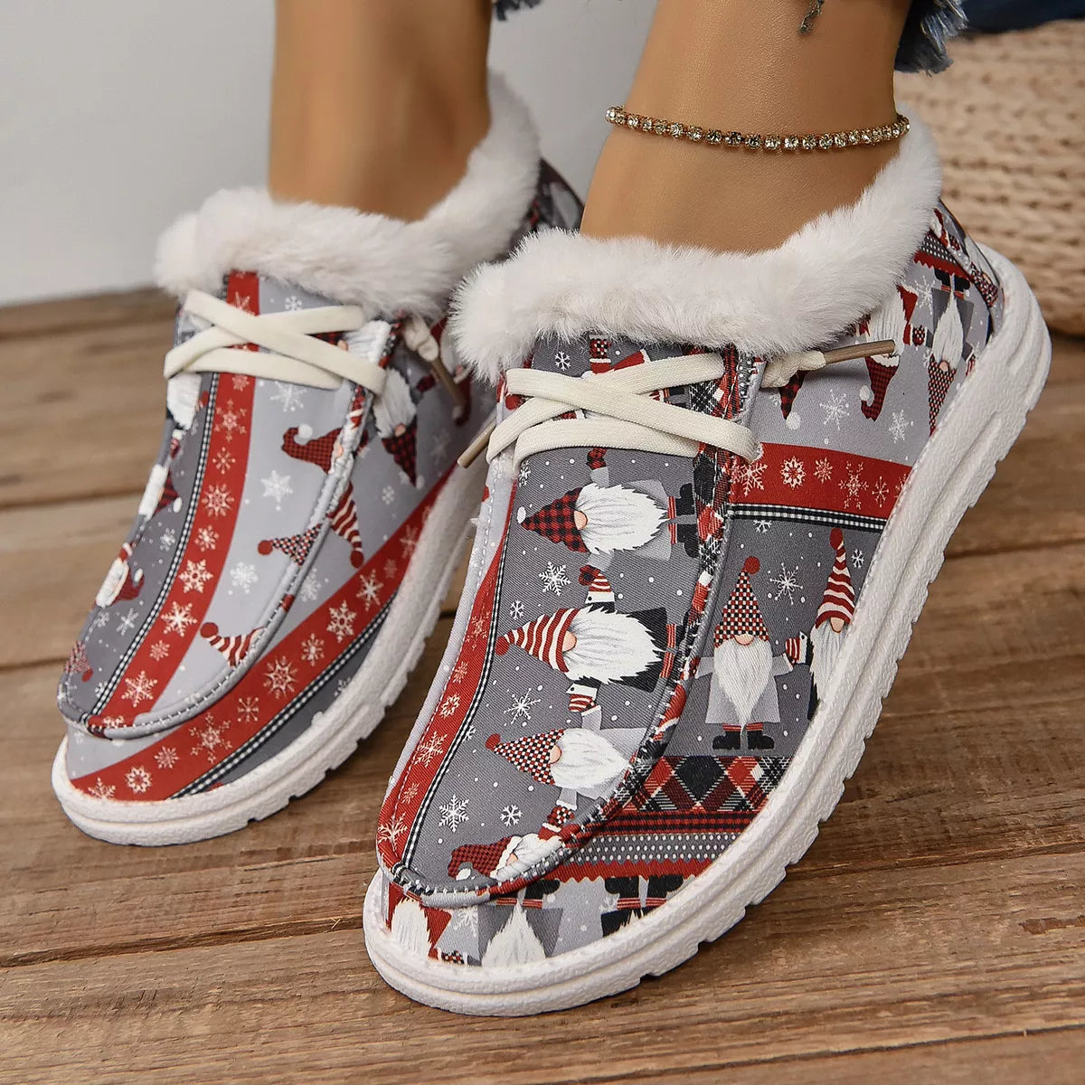 Christmas Print Round Toe Sneakers 