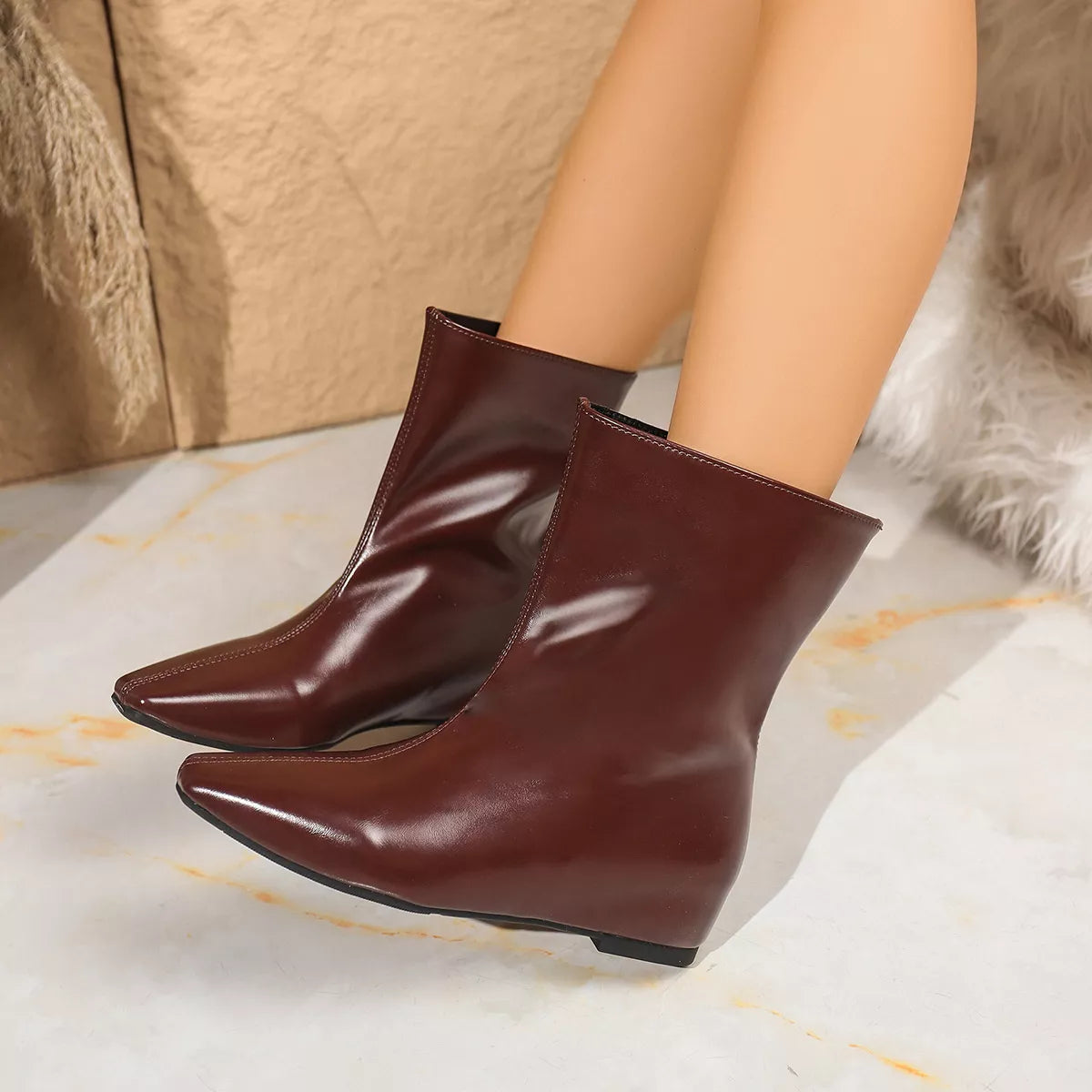 Point Toe Leather Boots 