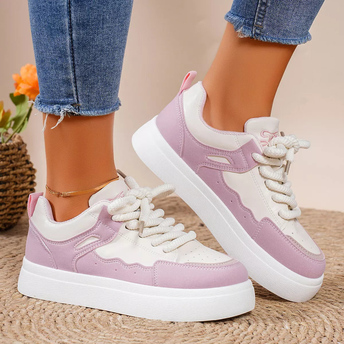 Round Toe Platform Sneakers 