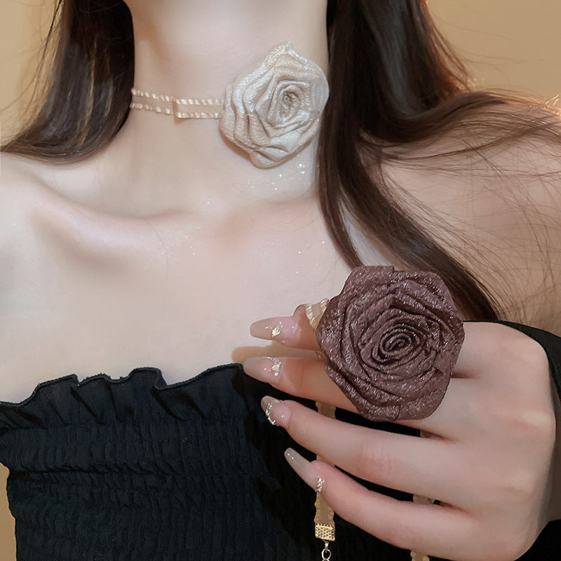 3D Rose Alloy Buckle Necklace 