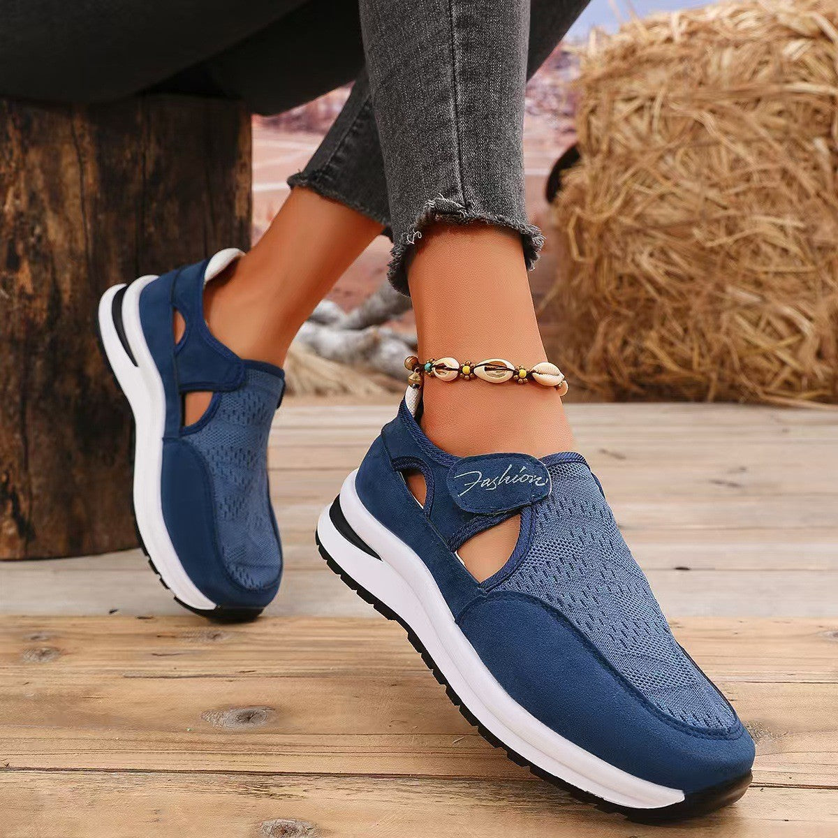Mesh Round Toe Platform Sneakers 