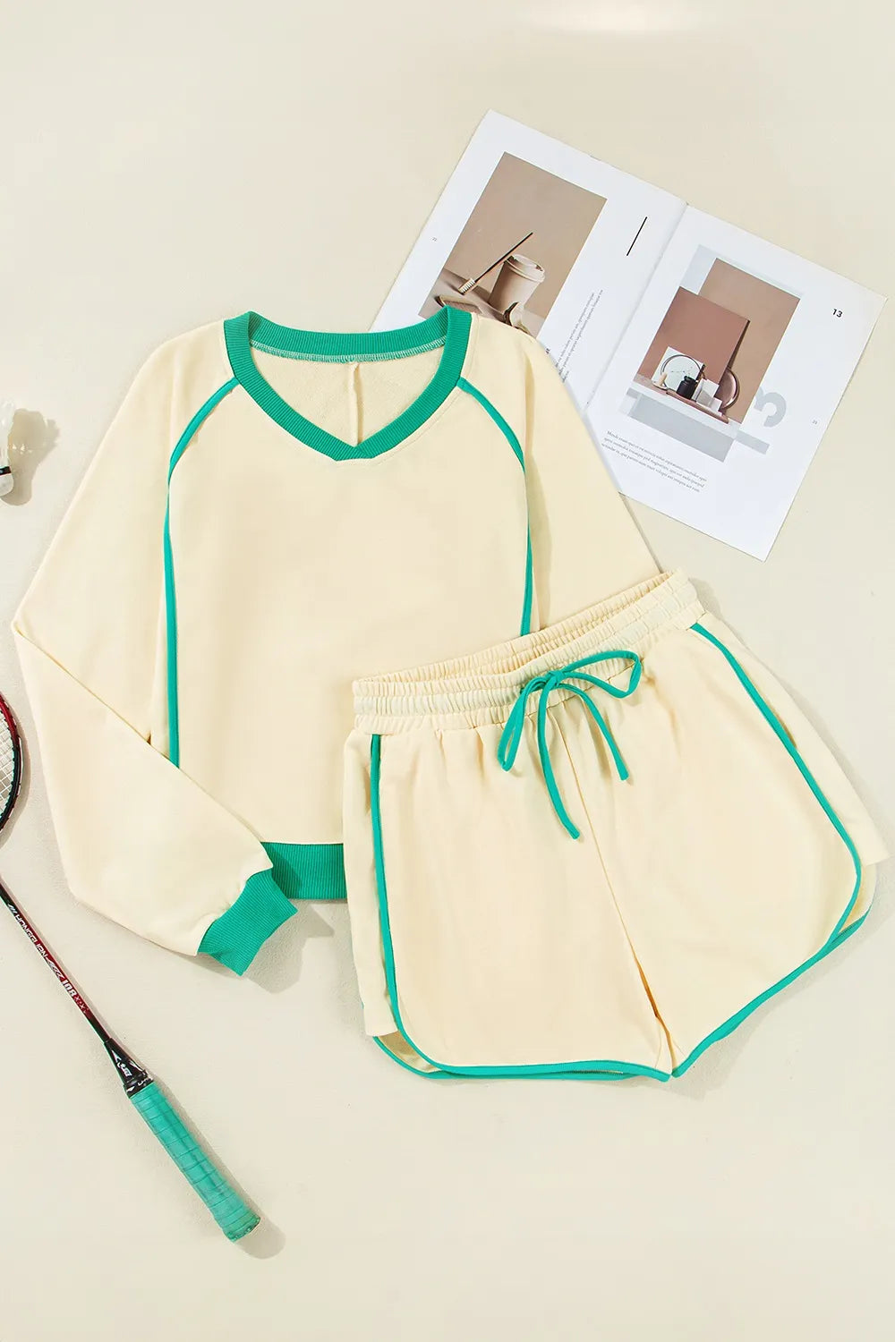 Contrast Round Neck Top and Shorts Set Two Piece Dresses