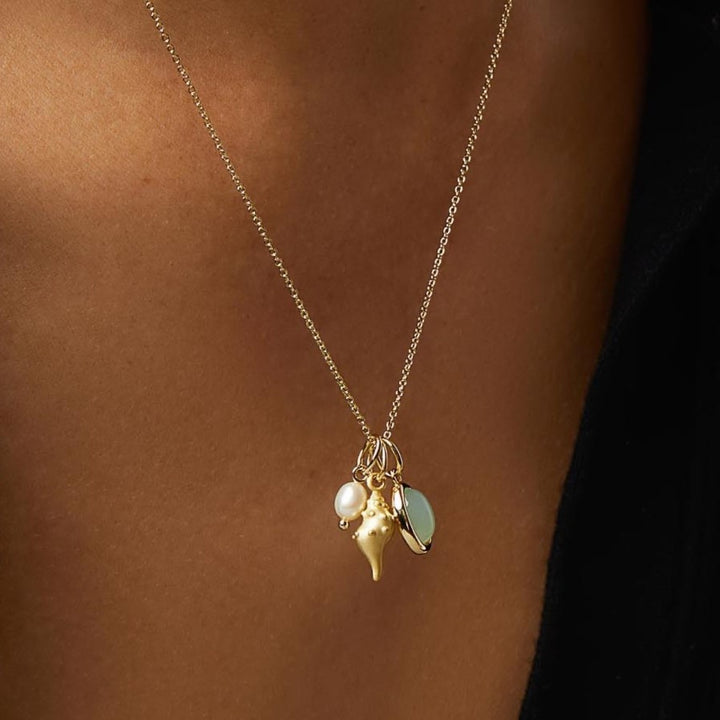 14K Gold-Plated Natural Crystal Conch Pendant Necklace 