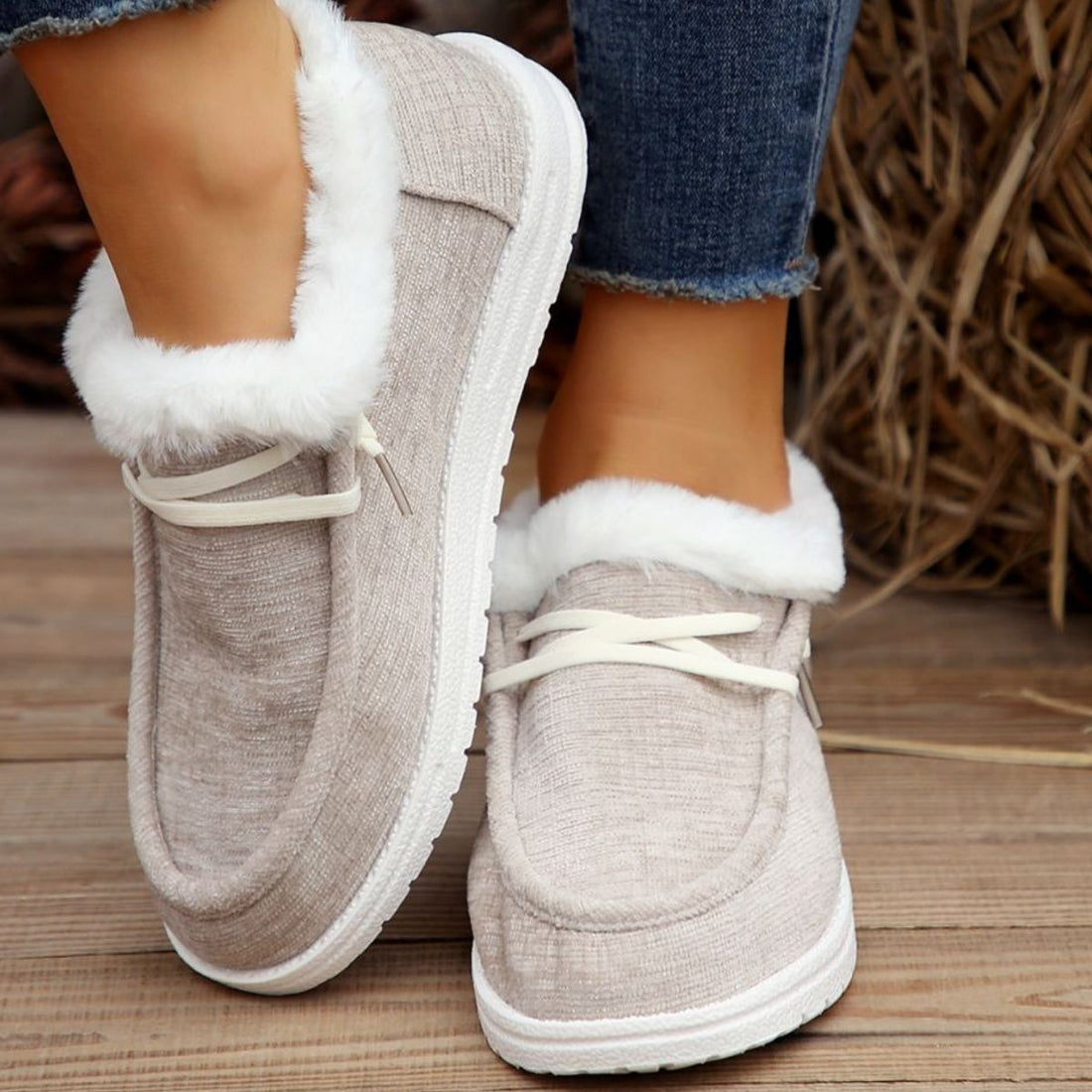 Lace Up Round Toe Furry Sneakers 