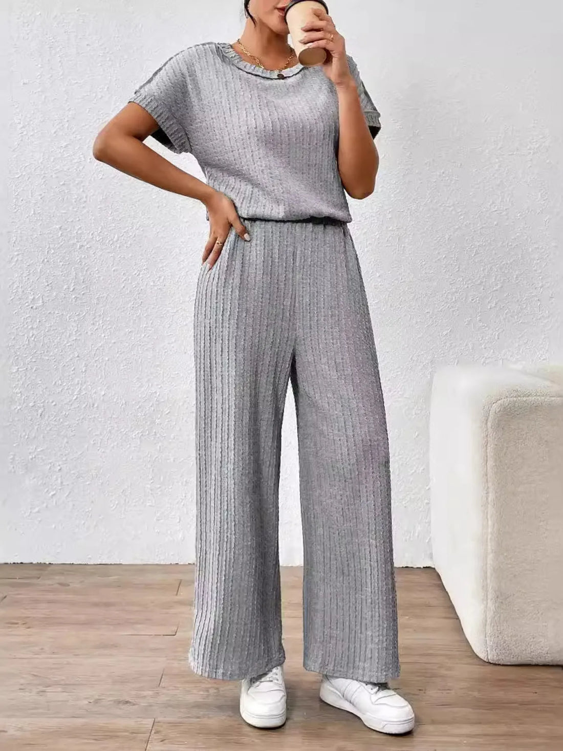 Round Neck Short Sleeve Top and Pants Set Two Piece Dresses