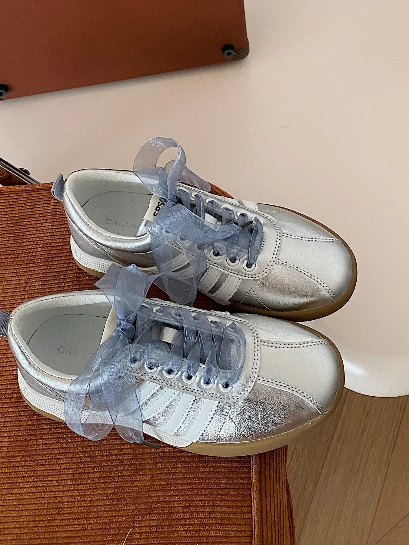 Striped Lace Up Sneakers 