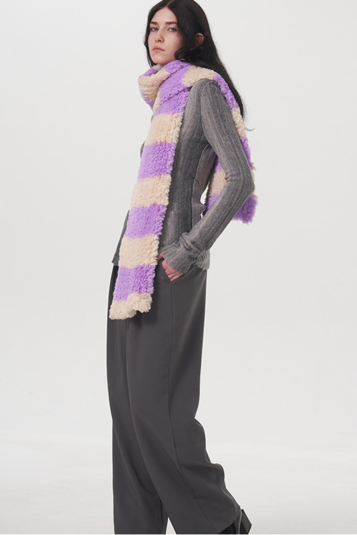 Fuzzy Contrast Striped Scarf 