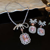 Alloy Crystal Geometric Pendant Necklace 