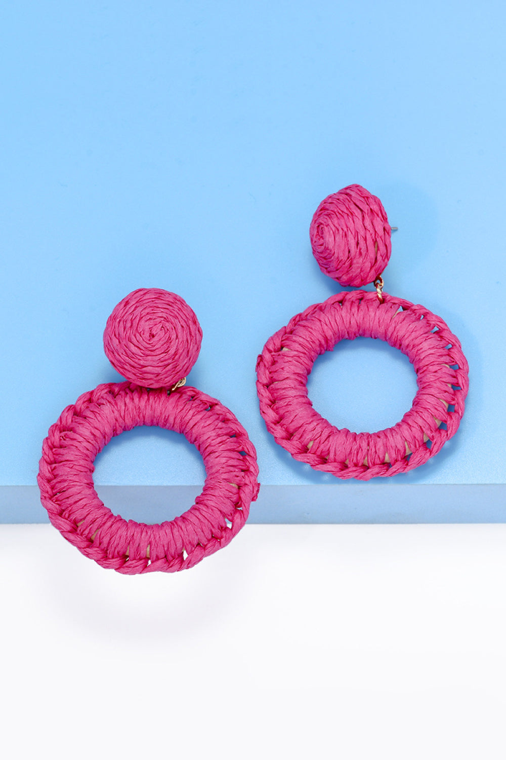 Round Shape Raffia Grass Dangle Earrings 