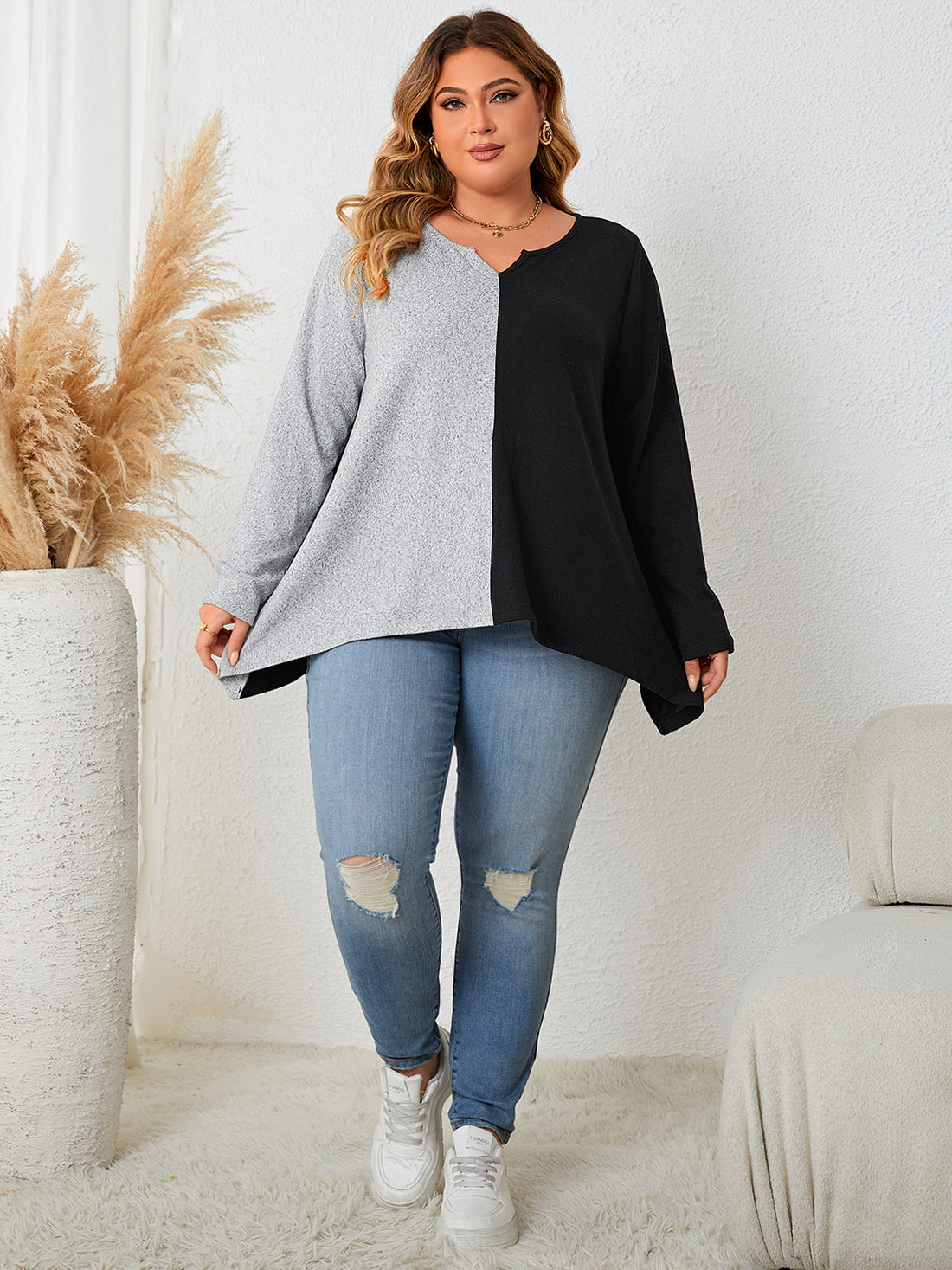 Honey Plus Size Contrast Notched Neck T-Shirt 