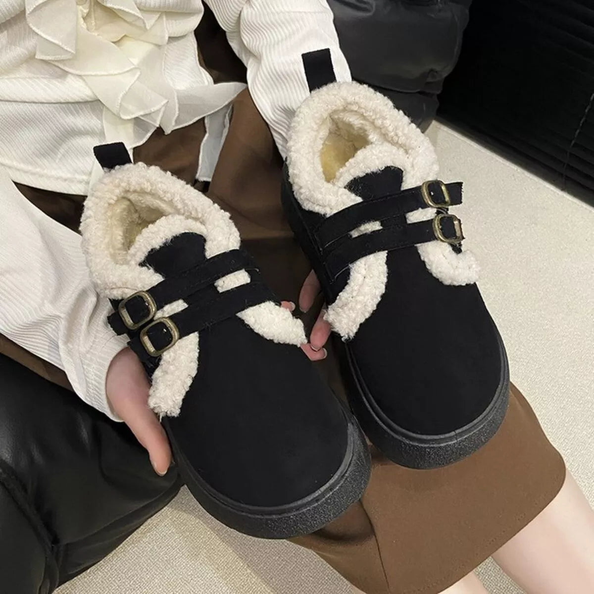 Double Buckle Fur-Lined Winter Ankle Boots 