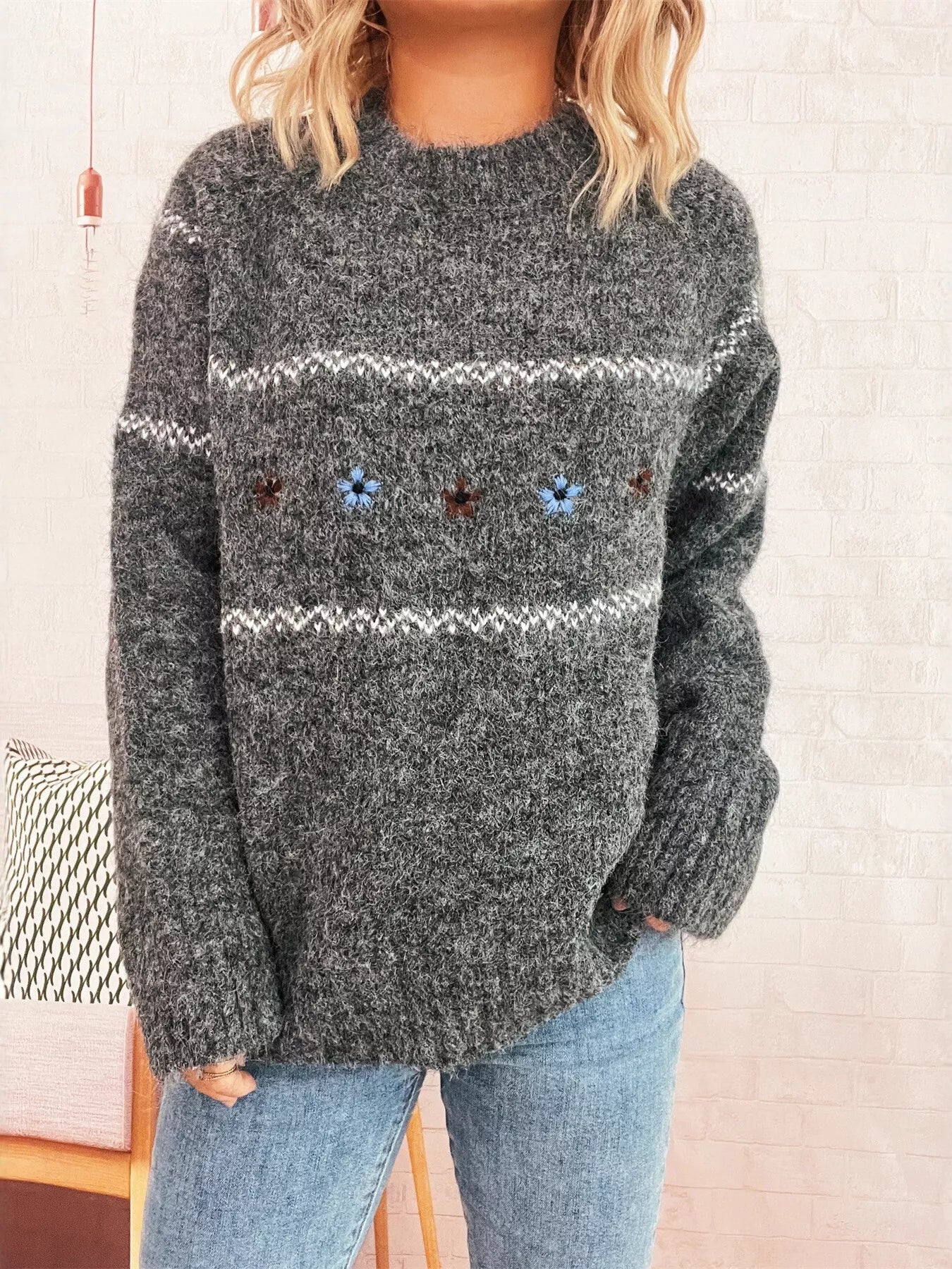 Ribbed Hem Flower Long Sleeve Sweater 