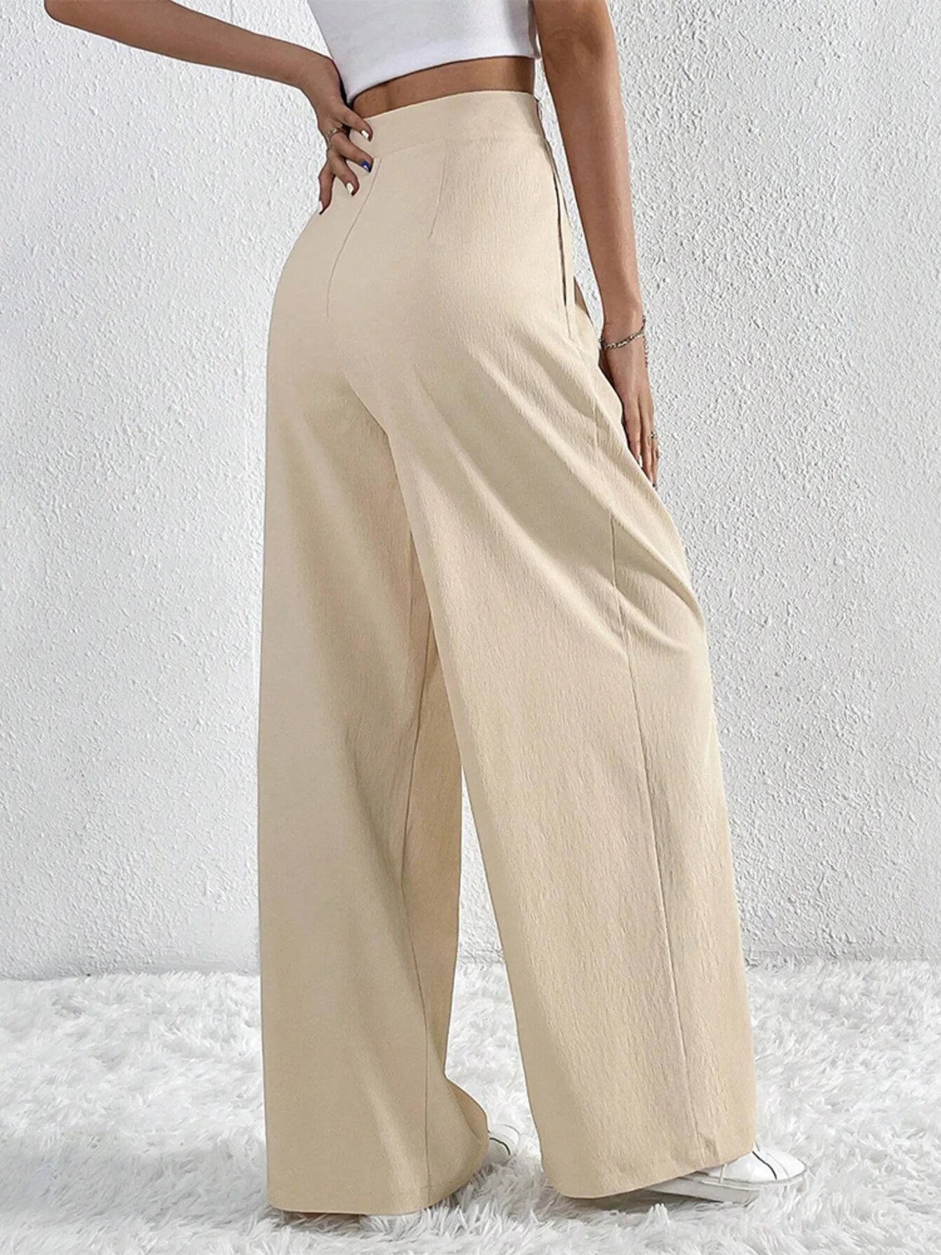 V-Waisted Ruched Front Wide Leg Pants 