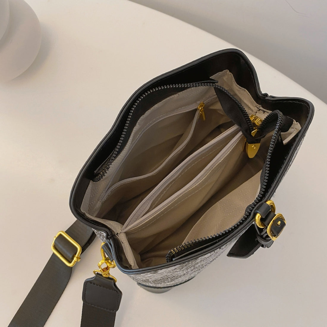 PU Leather Snakeskin Print Crossbody Bag 