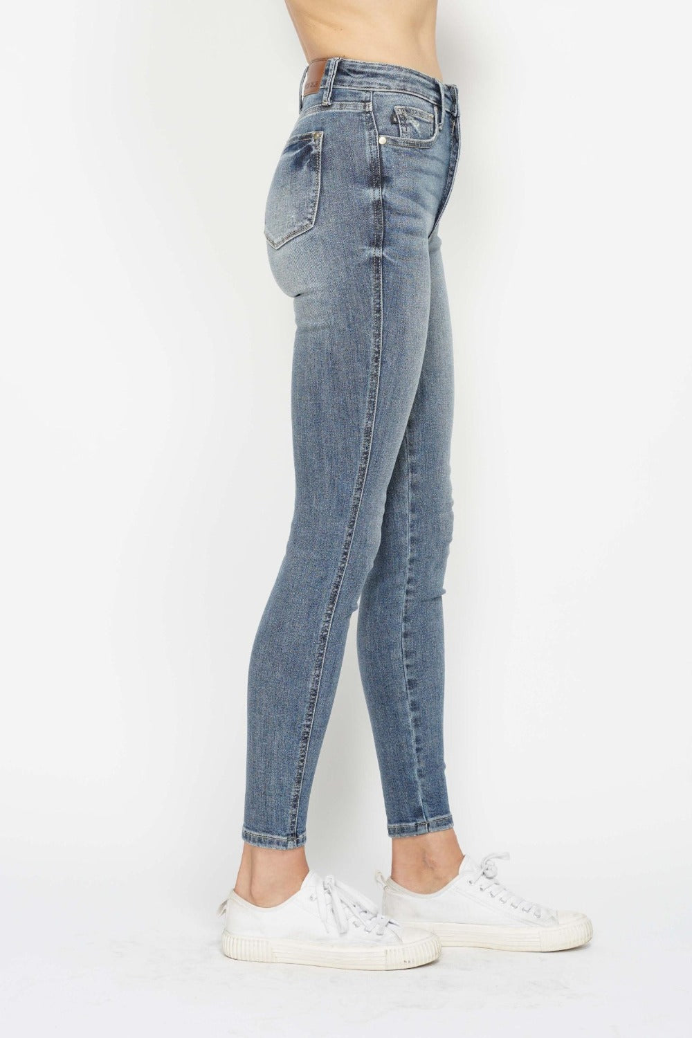 Judy Blue Full Size Tummy Control Contrast Wash Skinny Jeans 