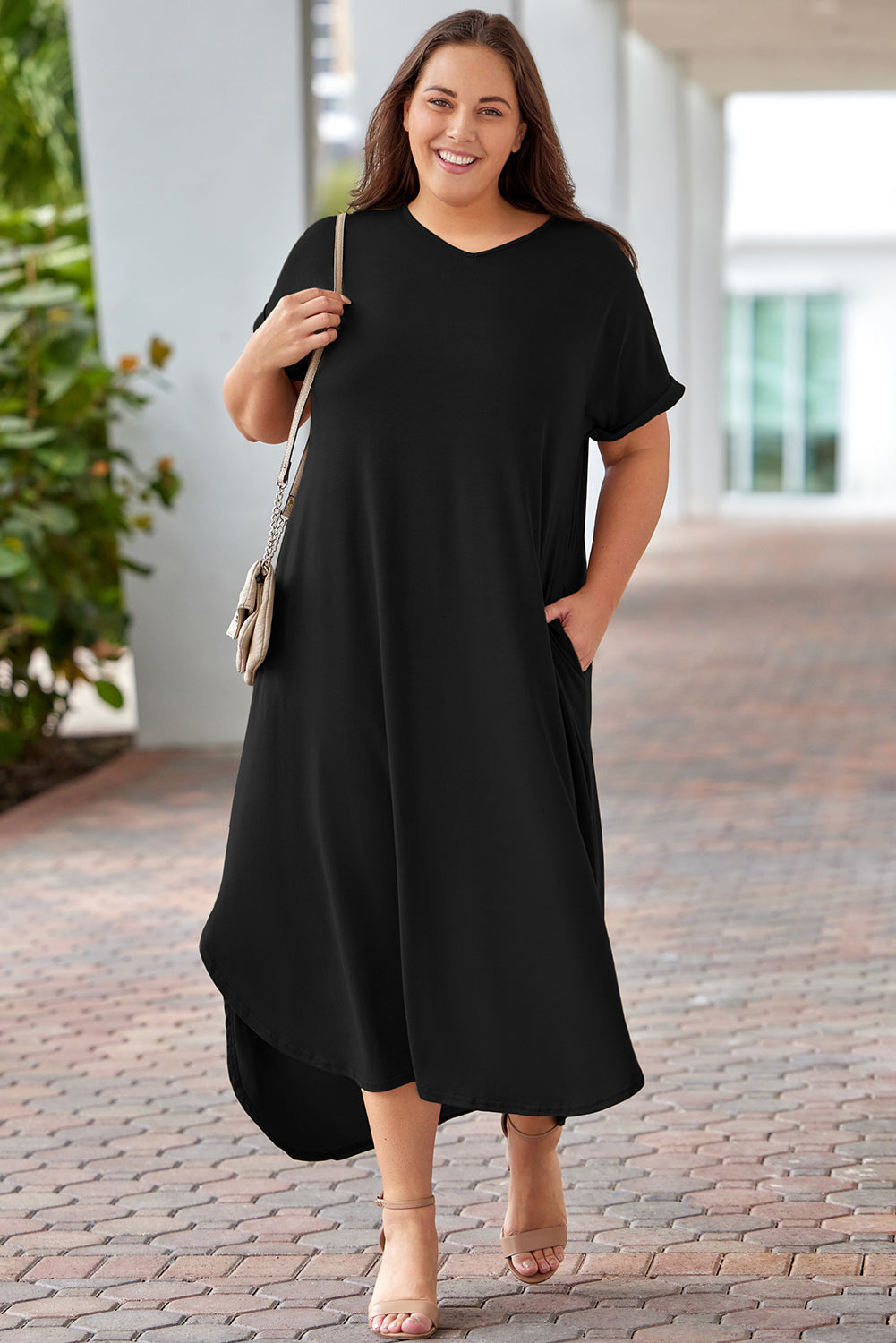 Plus Size V-Neck Short Sleeve Maxi Dress 
