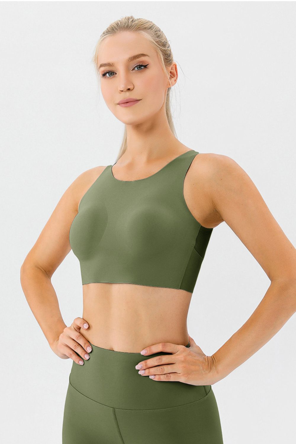 Round Neck Wide Strap Active Bra 