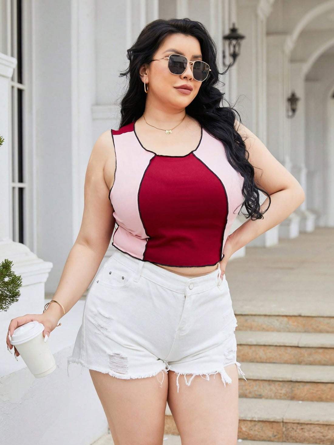 Plus Size Contrast Round Neck Tank 