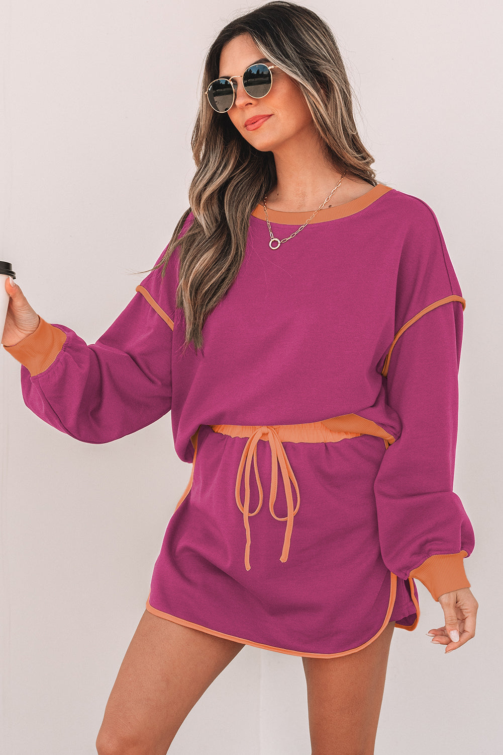 Evergreen Color Contrast Loose Pullover and Lace-up Waist Skort Set Two Piece Sets/Two Piece Dresses