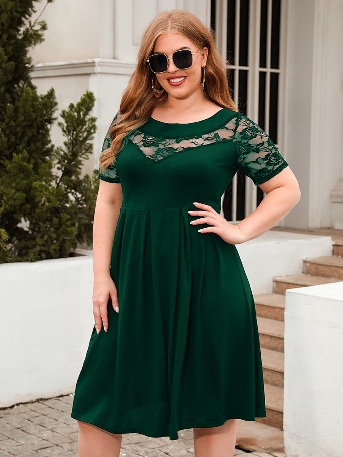 Plus Size Ruched Round Neck Short Sleeve Dress 