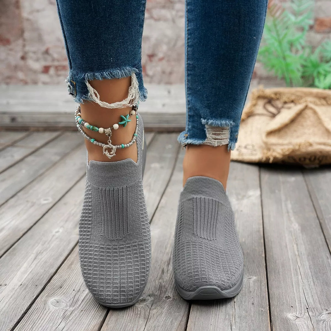 Mesh Round Toe Wedge Athletic 