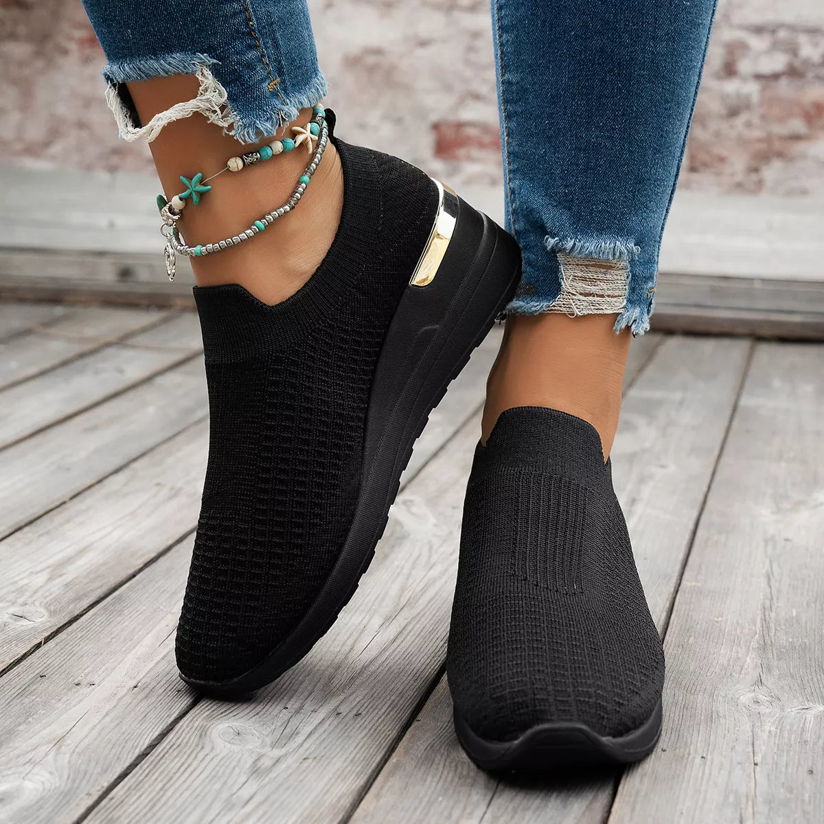 Mesh Round Toe Wedge Athletic 