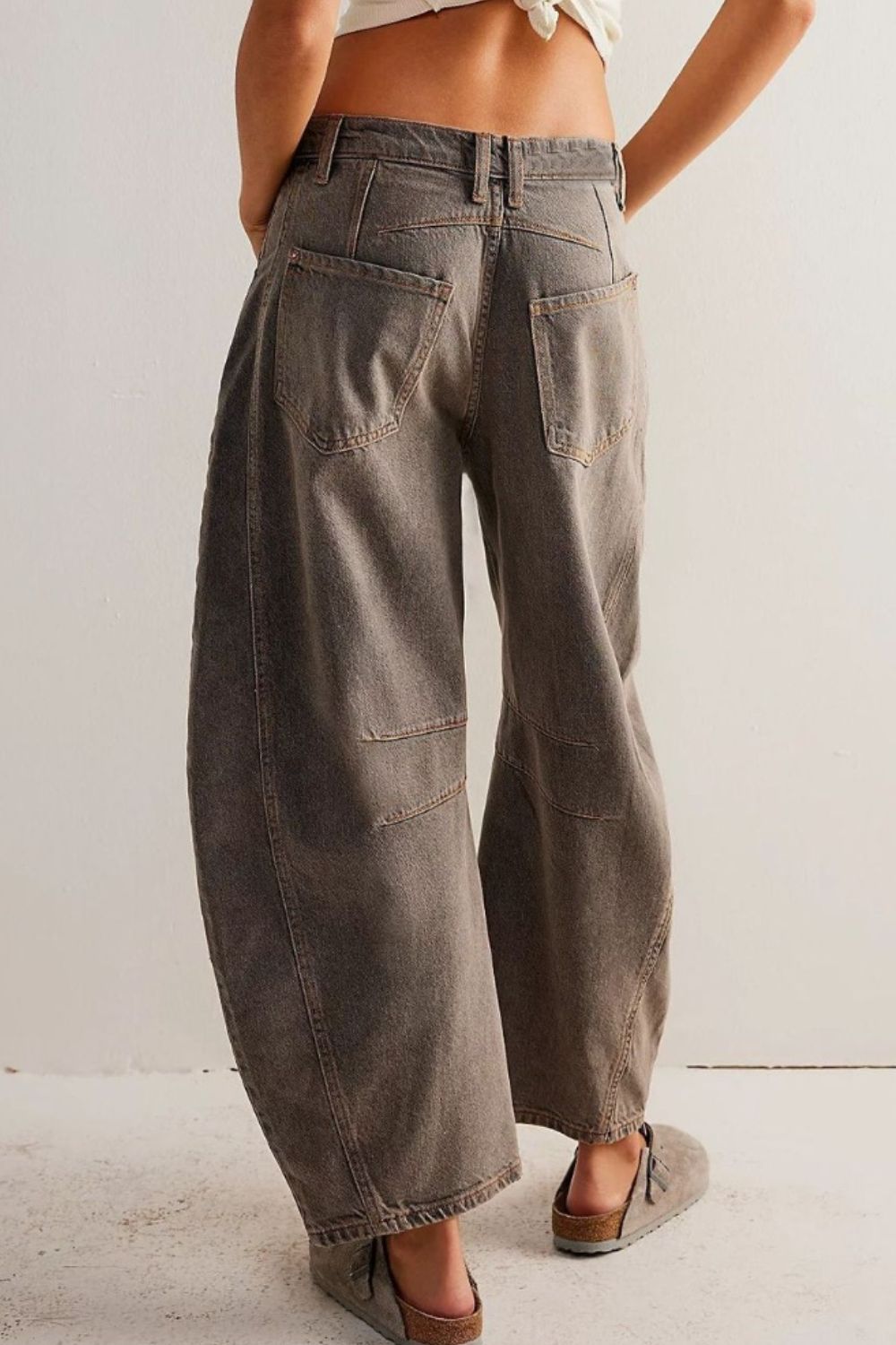 Wide Leg Jeans with Pockets 