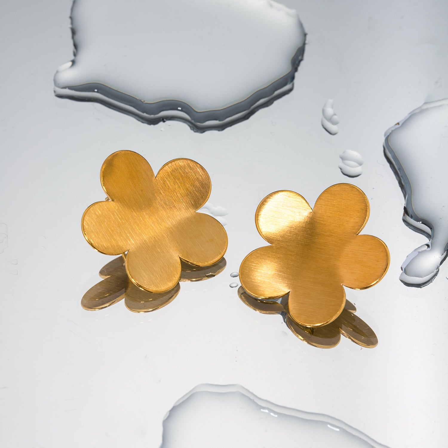 18K Gold-Plated Stainless Steel Flower Stud Earrings 