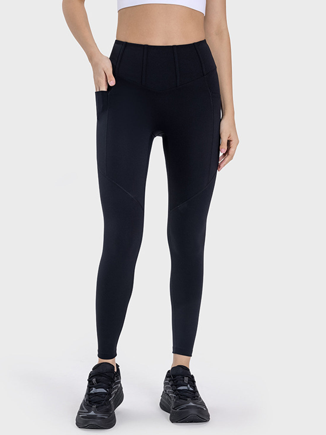 Millennia Pocketed High Waist Active Leggings 