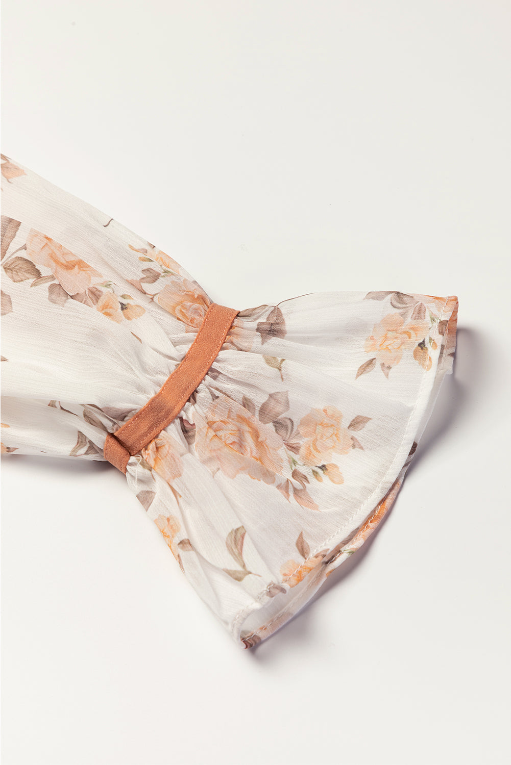 Cable Knit Round Neck Flounce Sleeve Sweater 