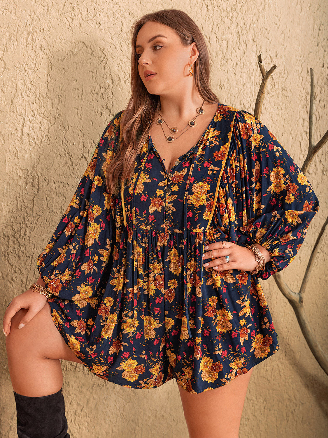 Plus Size Floral Tie Neck Balloon Sleeve Romper 