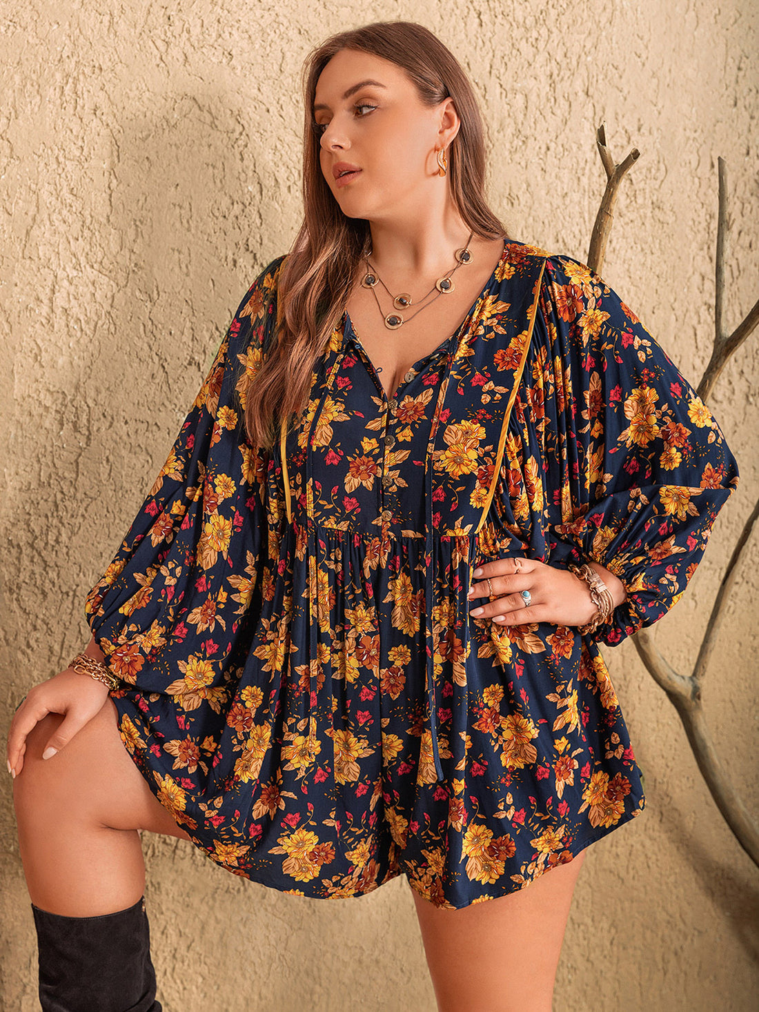 Plus Size Floral Tie Neck Balloon Sleeve Romper 