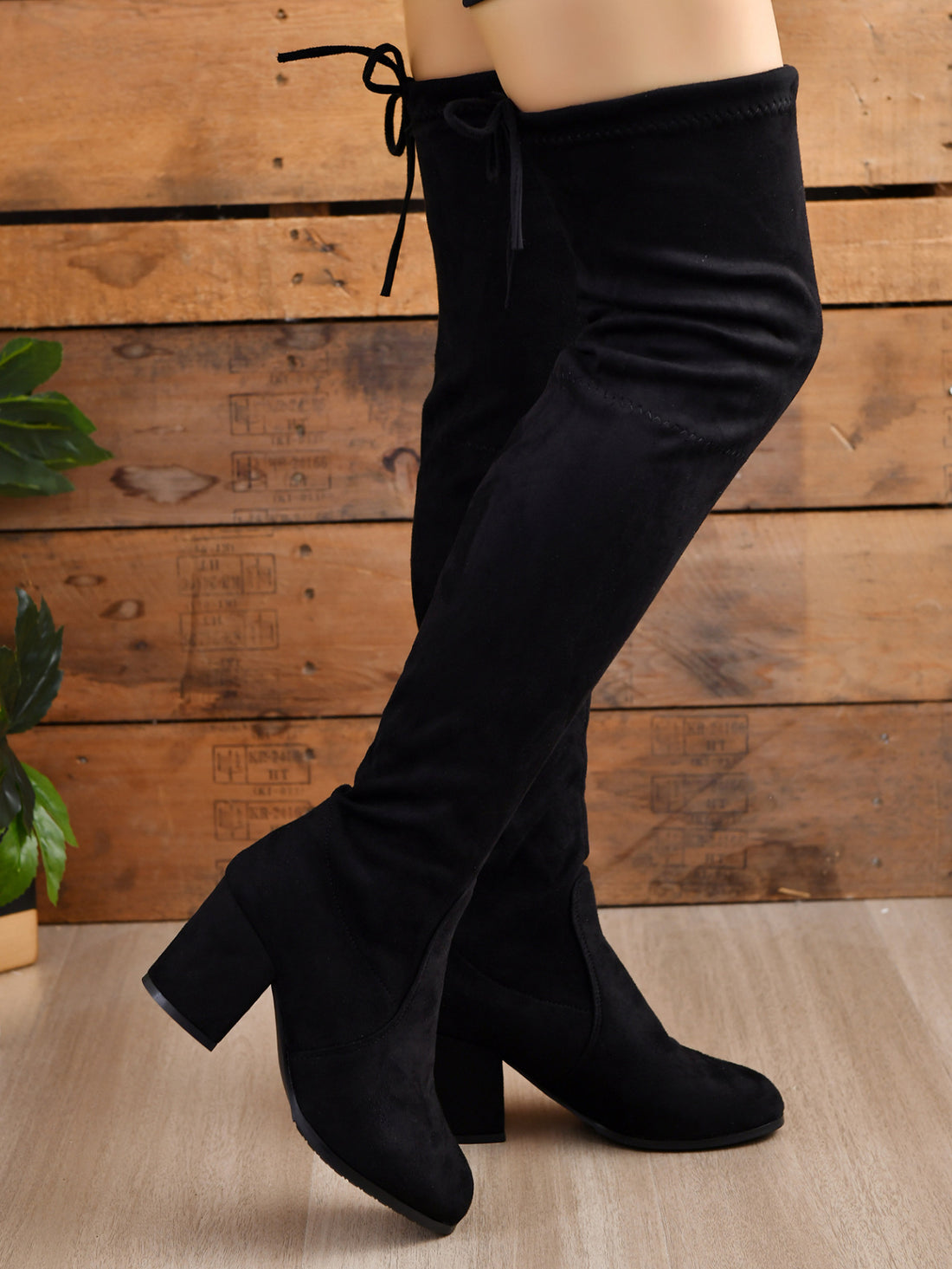 Round Toe Block Heel Boots 