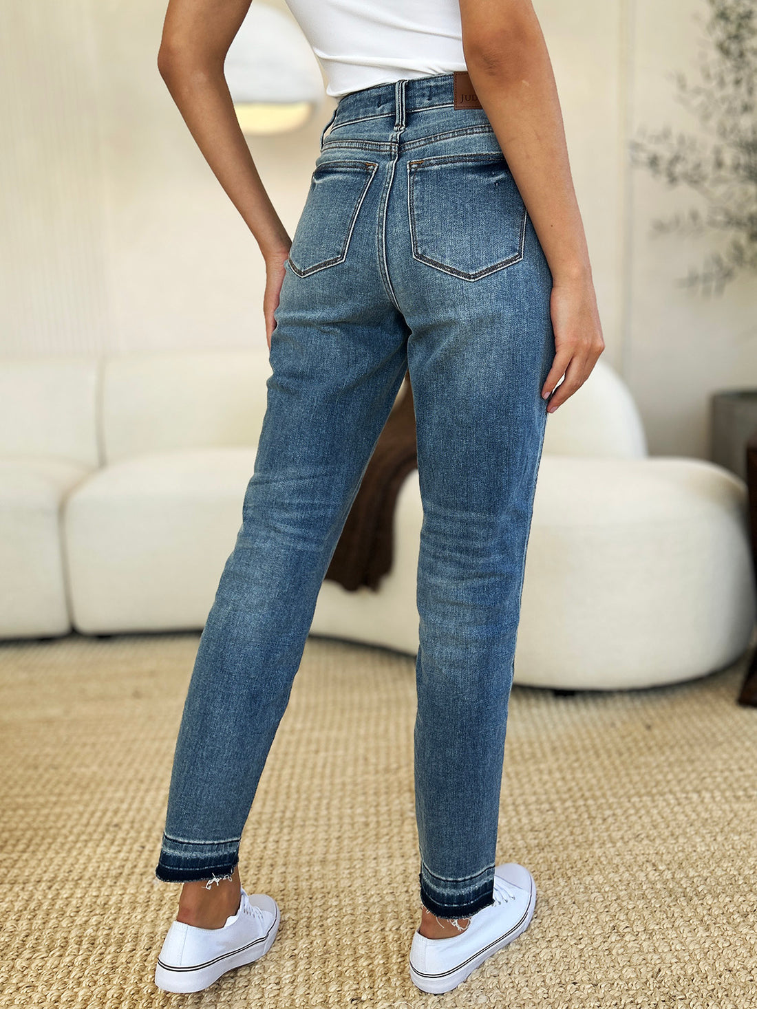 Judy Blue Full Size Mid Rise Rigid Magic Release Hem Jeans 