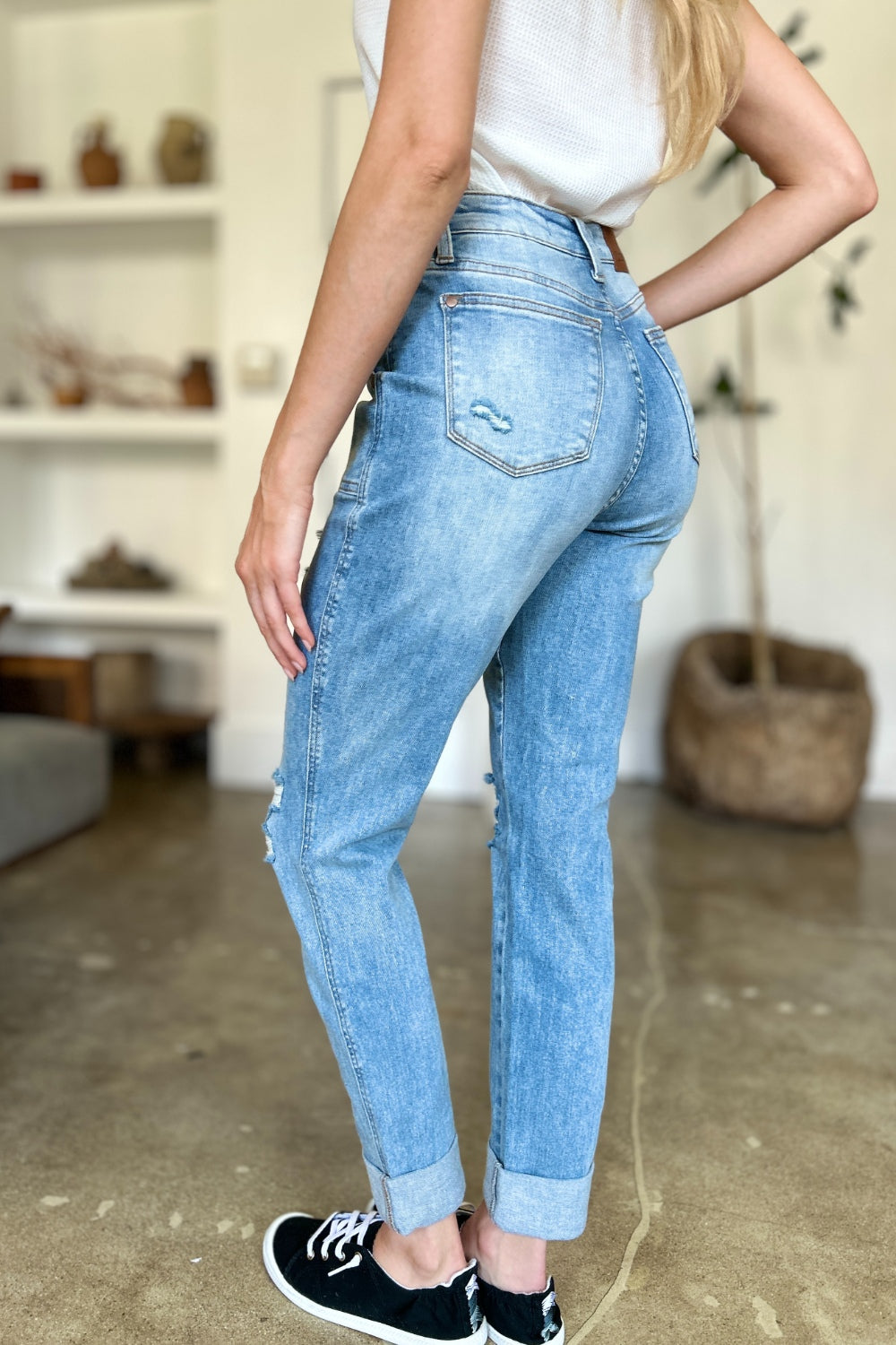 Judy Blue Full Size Distressed Straight Jeans with Patch Pockets 