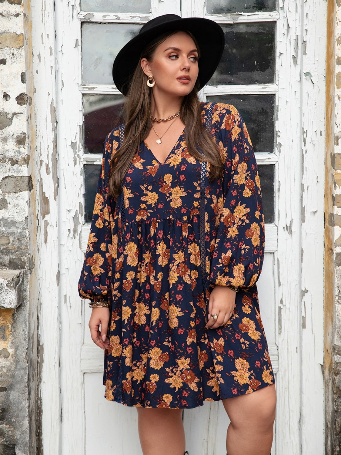 Plus Size Floral V-Neck Balloon Sleeve Dress 