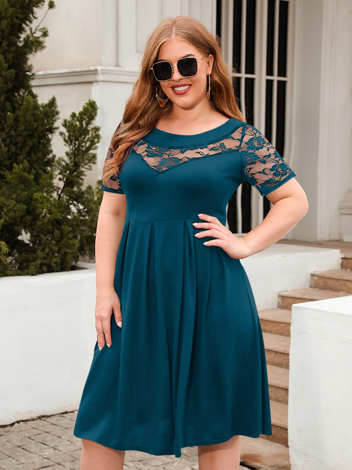 Plus Size Ruched Round Neck Short Sleeve Dress 