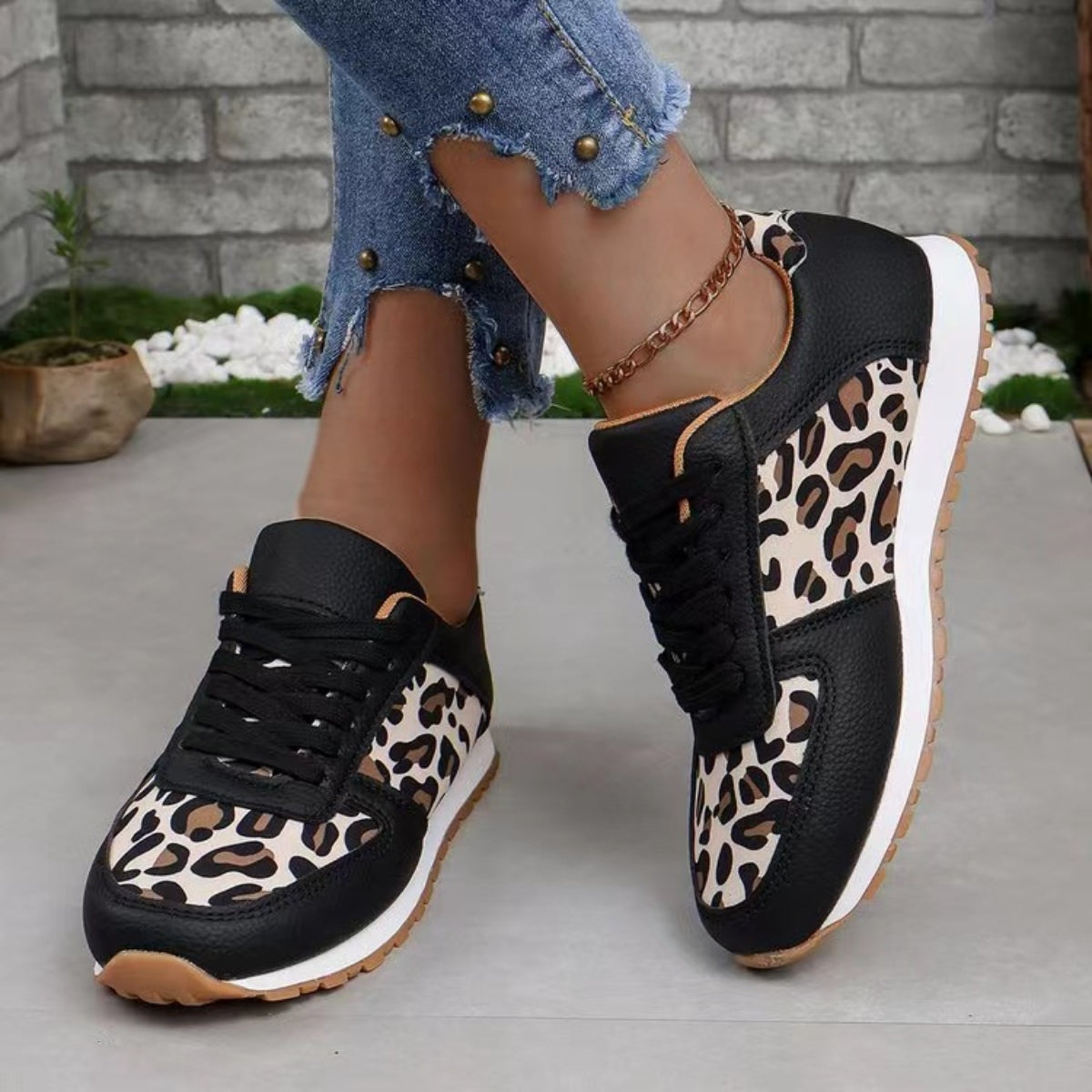 Tied Printed PU Leather Athletic 