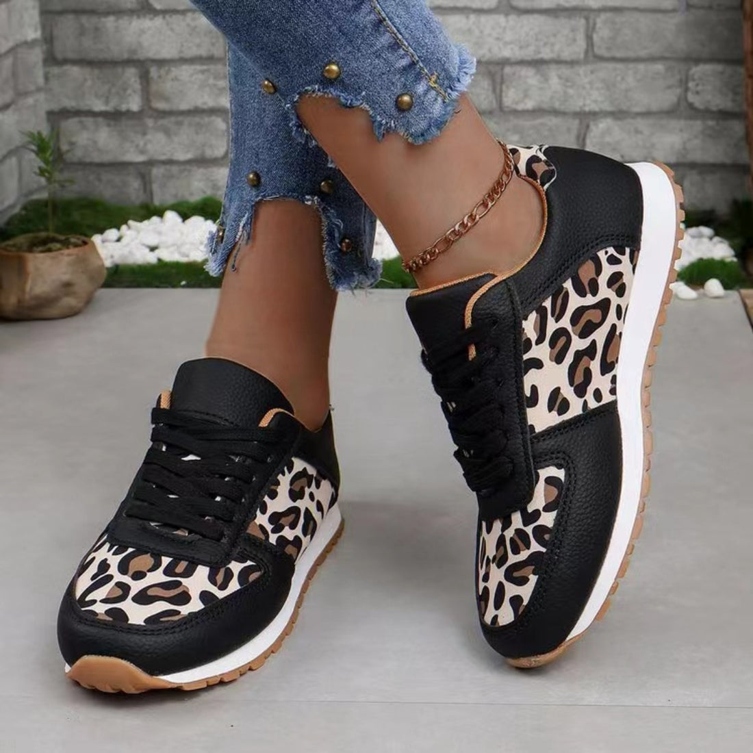 Tied Printed PU Leather Athletic 