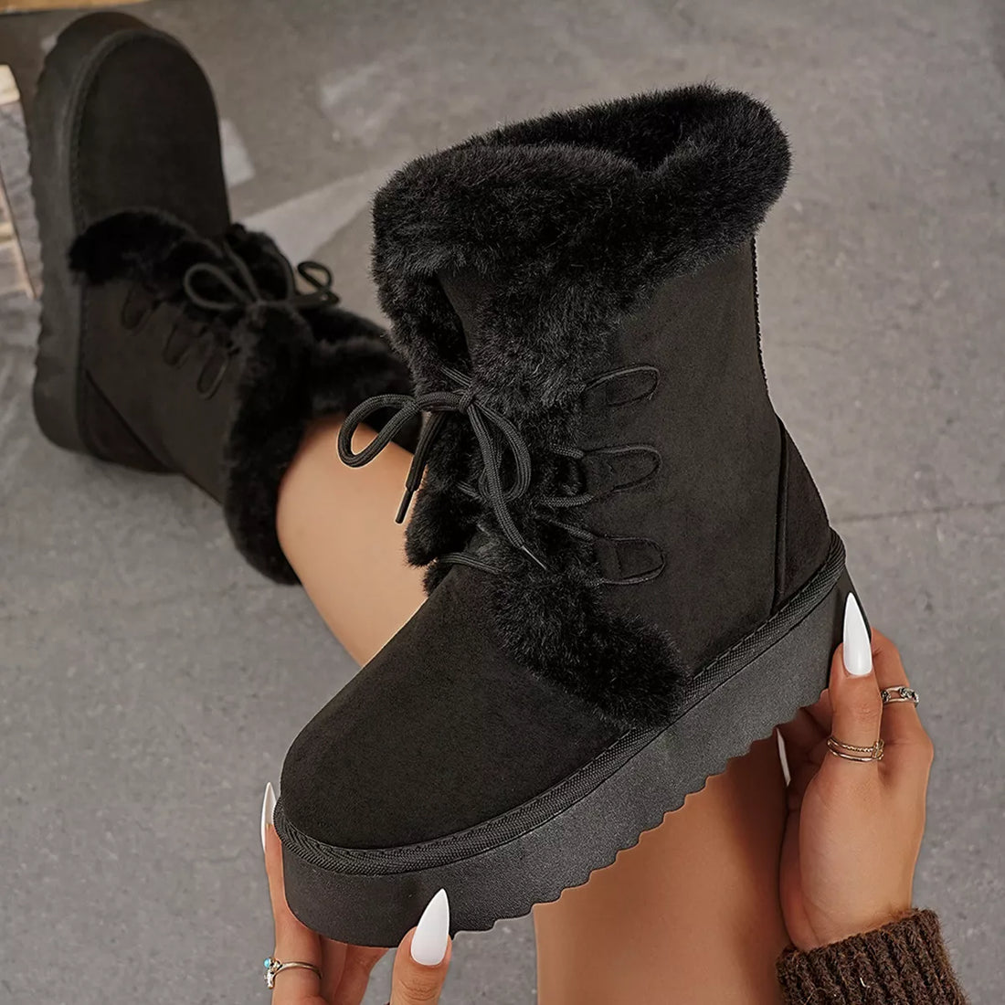 Round Toe Platform Boots 