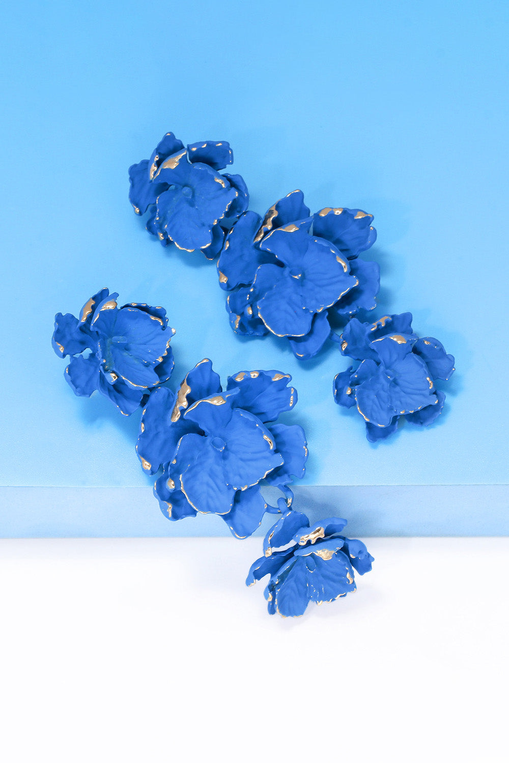 Flower Shape Zinc Alloy Dangle Earrings 