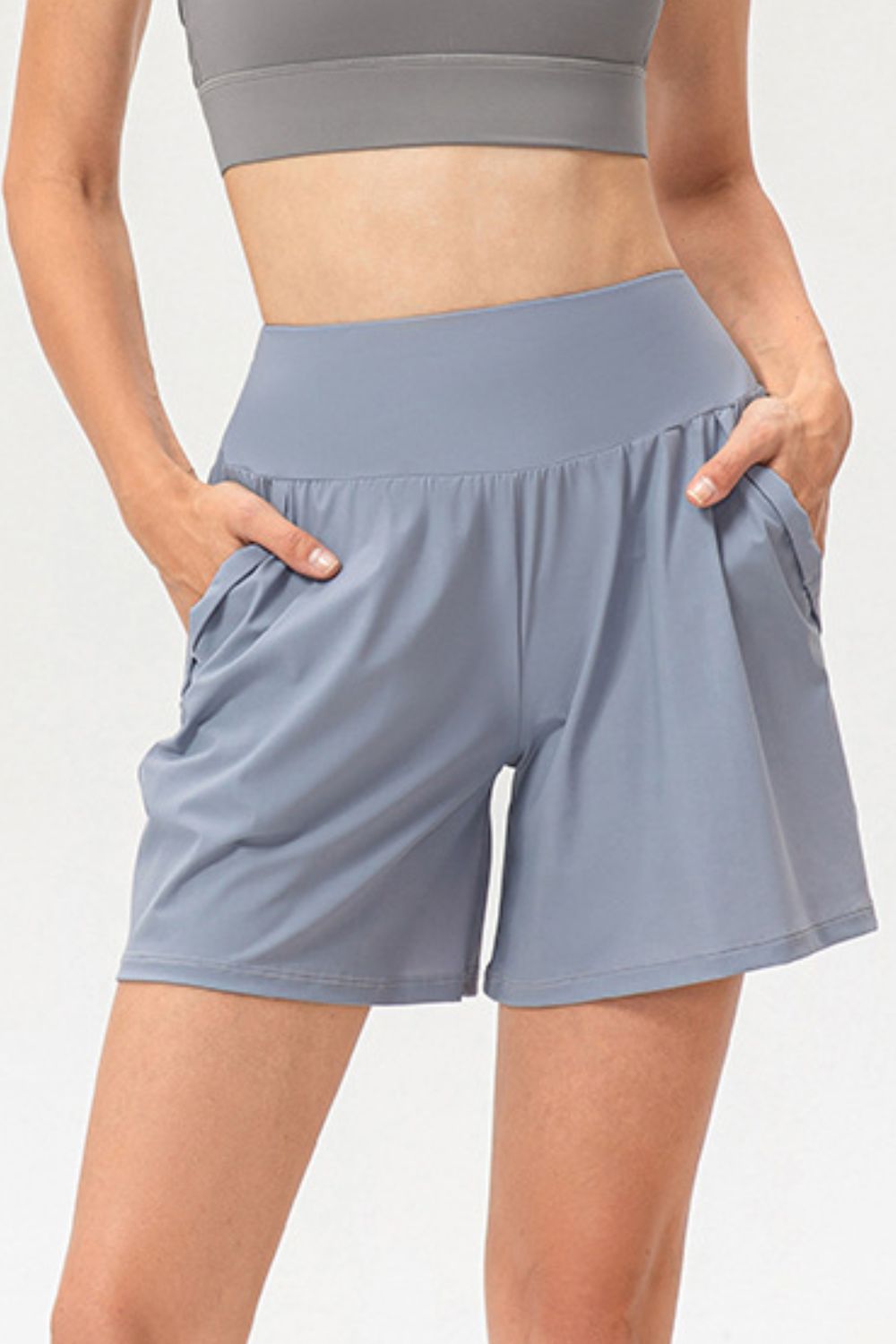 Pocketed Elastic Waist Active Shorts 