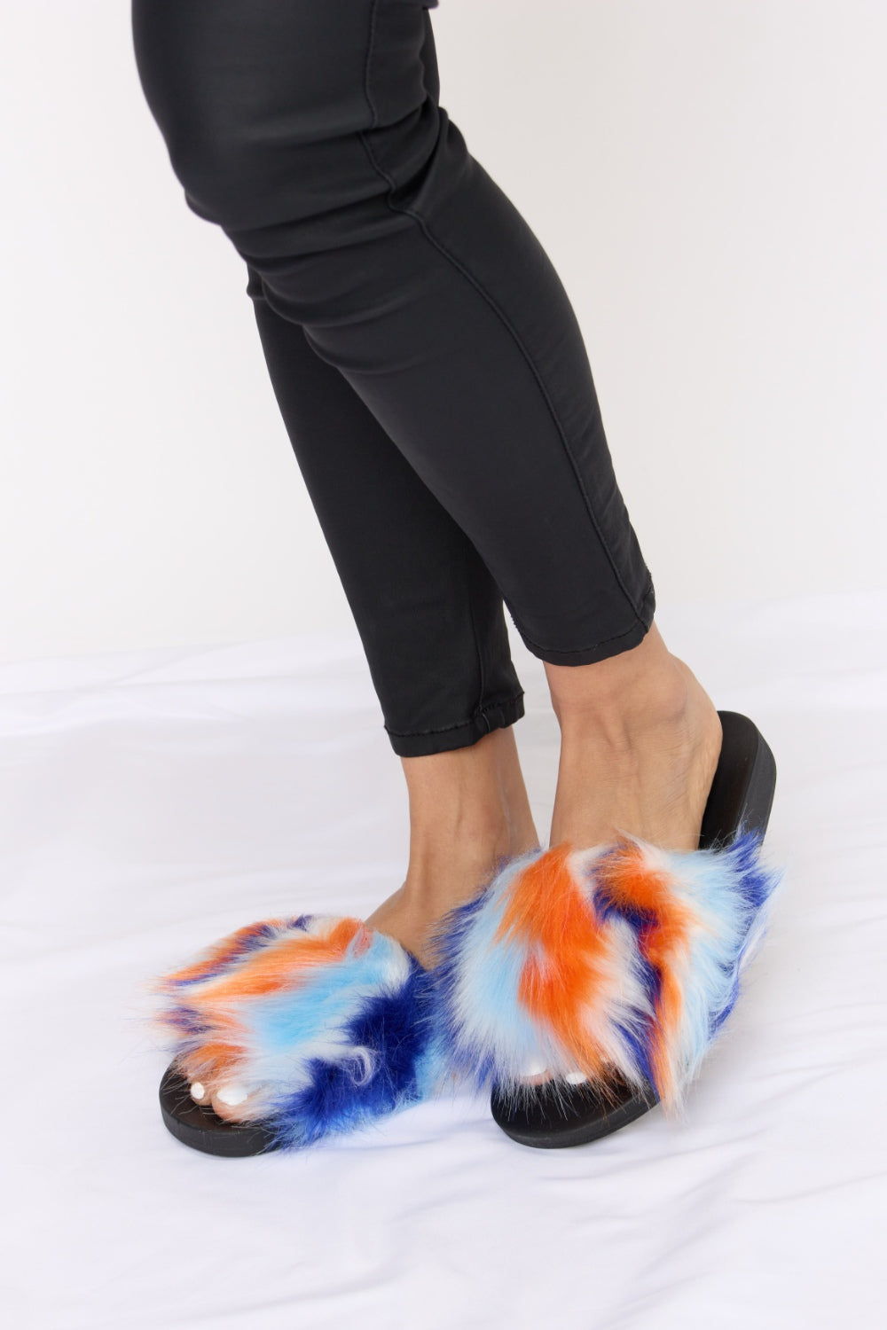 Forever Link Plush Open-Toe Sandals 