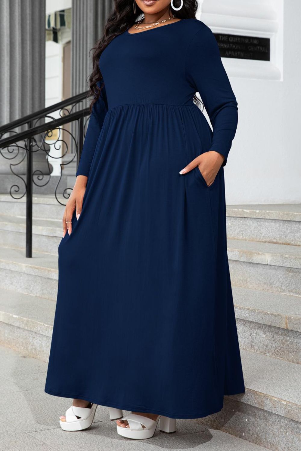 Plus Size Round Neck Long Sleeve Maxi Dress with Pockets 