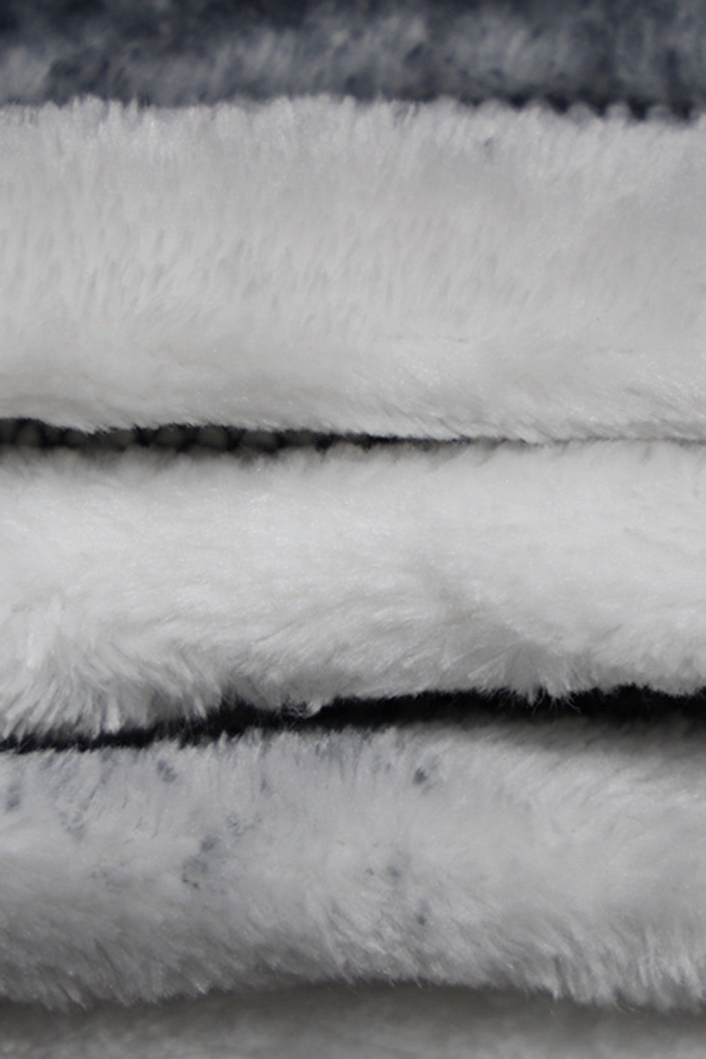 Cuddley Fleece Decorative Throw Blanket 