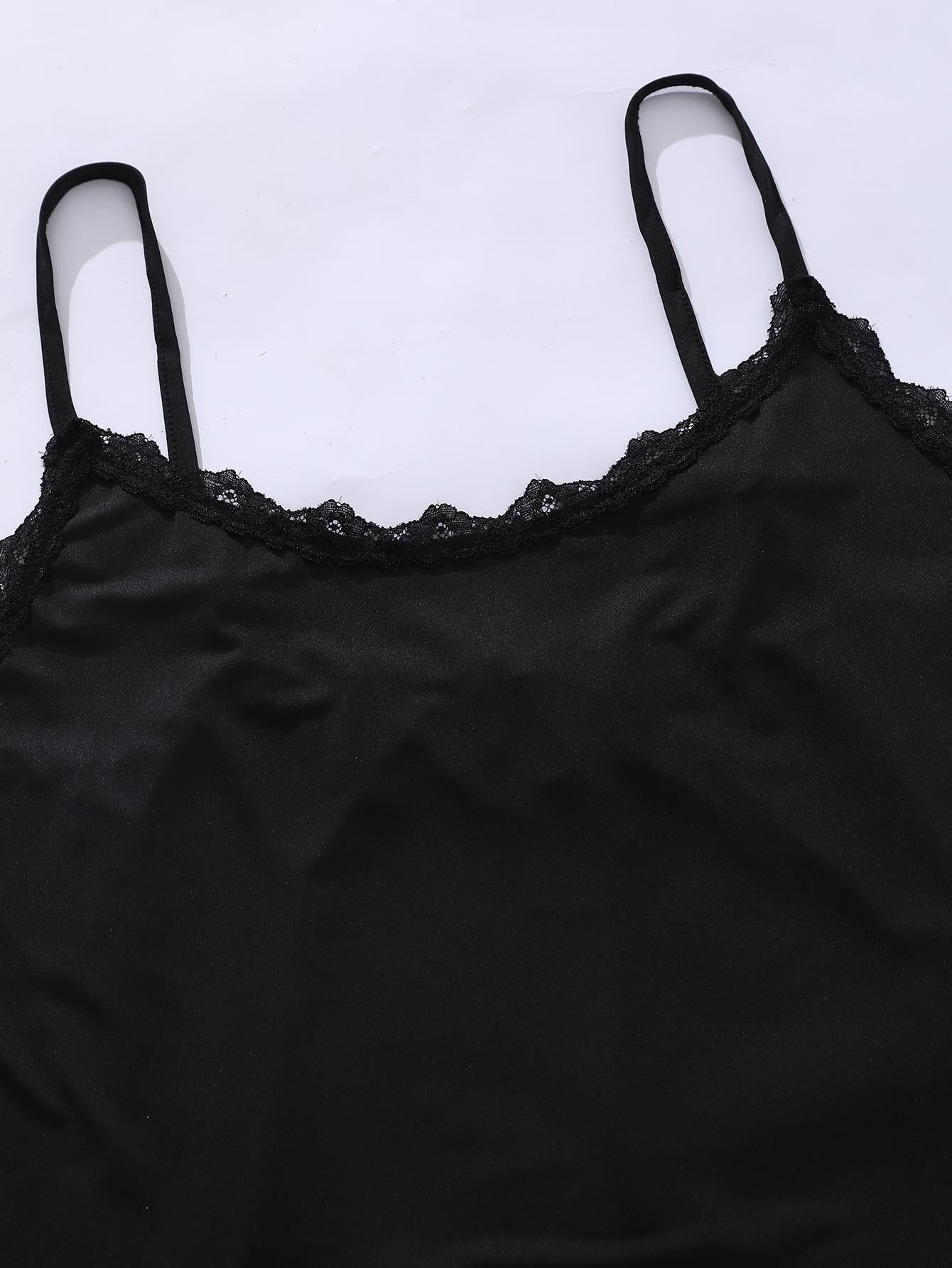 Plus Size Lace Trim Scoop Neck Cami and Printed Shorts Pajama Set 