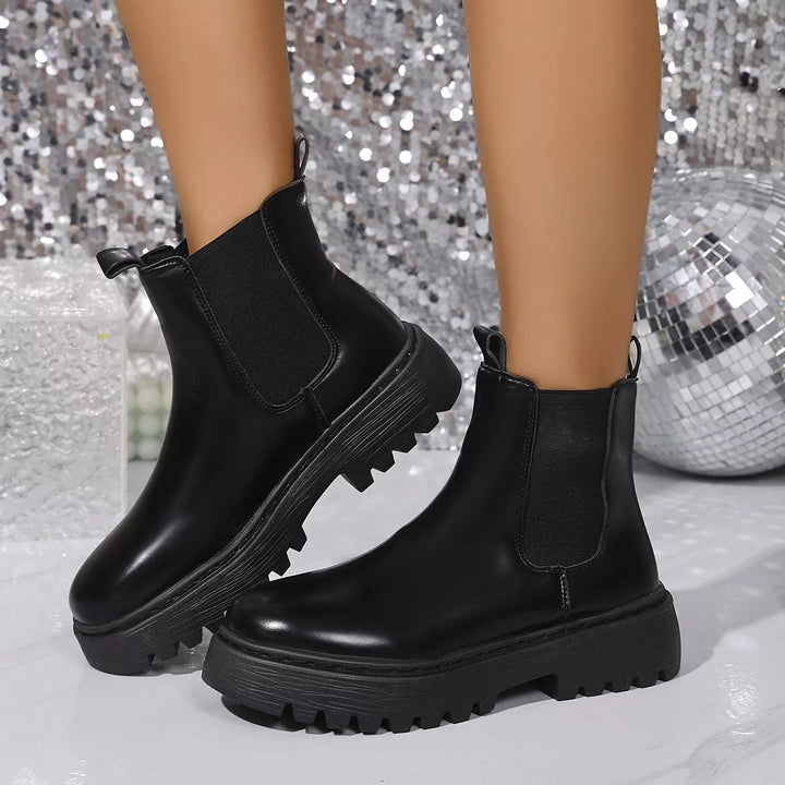 Round Toe Platform Boots 
