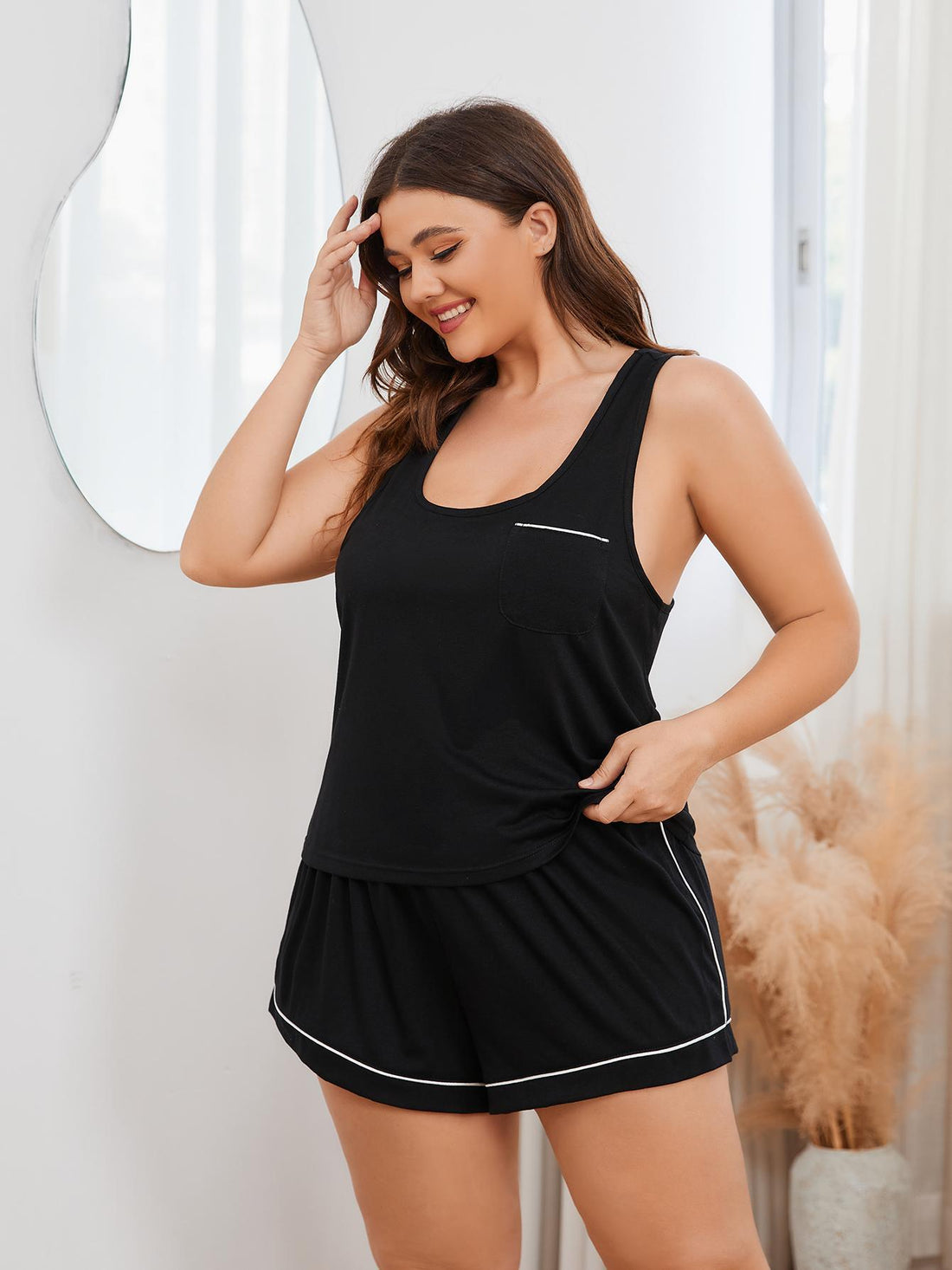 Plus Size Contrast Piping Racerback Tank and Shorts Lounge Set Lingerie & Nightwear