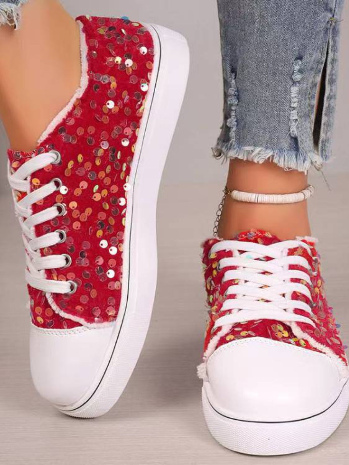 Sequin Round Toe Flat Sneakers 