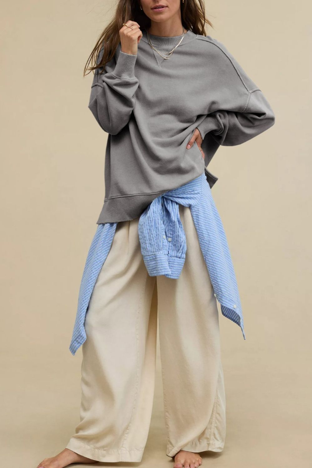 Side Slit Round Neck Long Sleeve Sweatshirt 